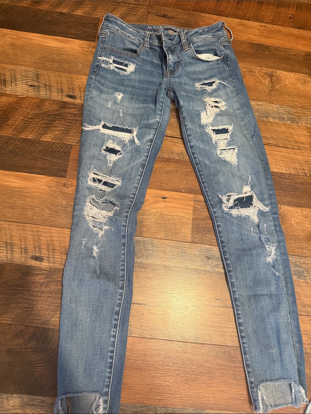 American Eagle Outfitters Light Blue Distressed Skinny Jeans